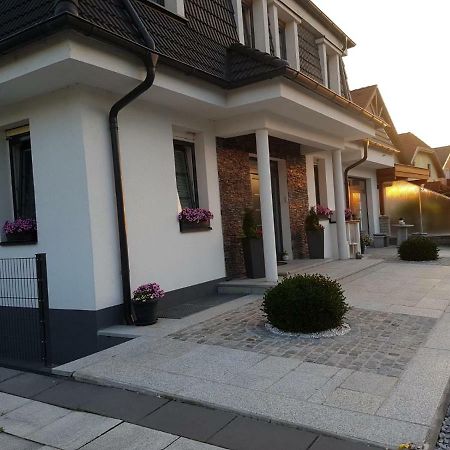 K40 Apartment Gerasdorf bei Wien Exterior photo